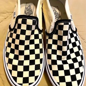Checkered VANS slip on